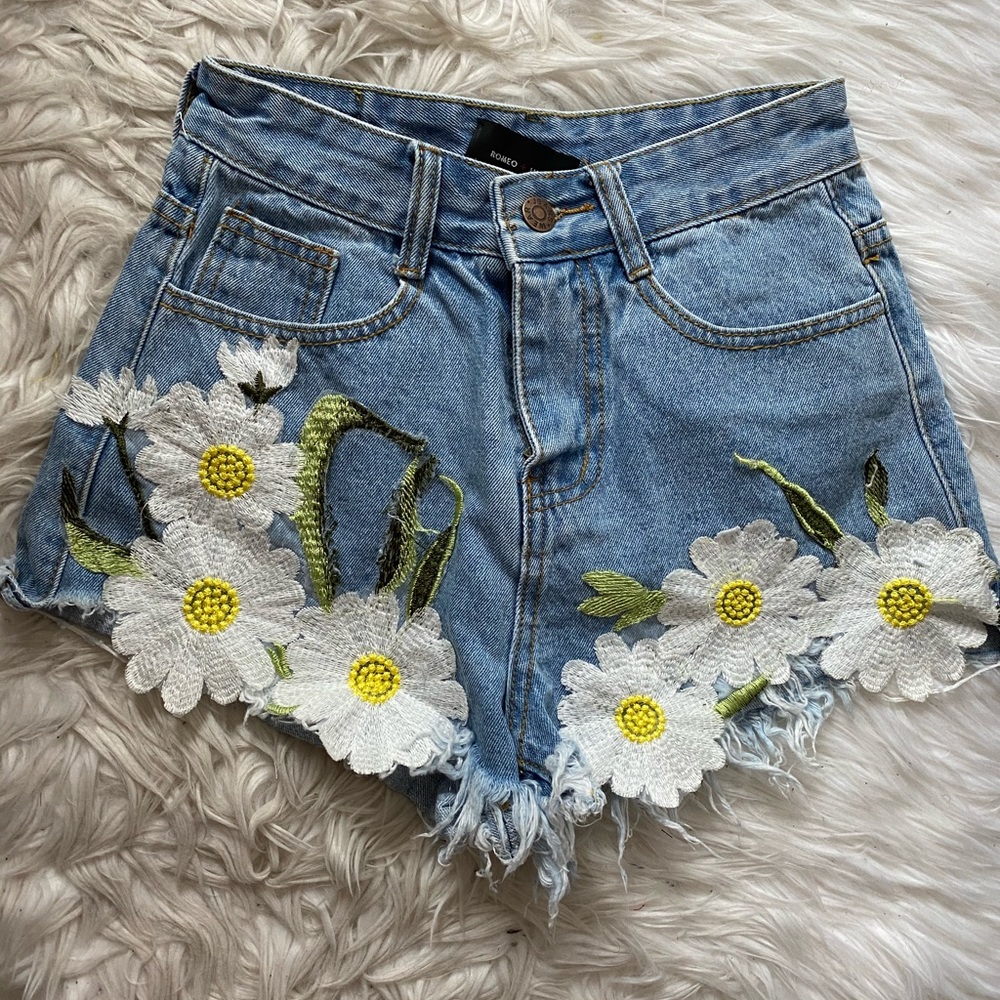 Daisy Denim Shorts